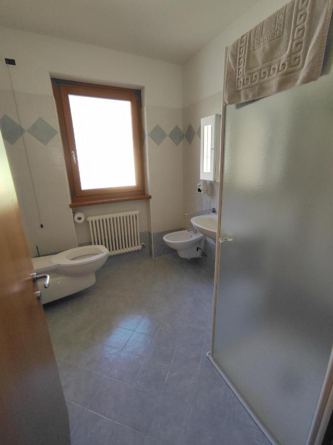 Residenza Arcobaleno Aparthotel Tenno Exteriör bild